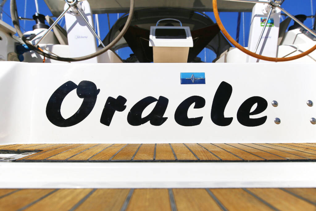 Sailing yacht Bavaria Cruiser 37 Oracle