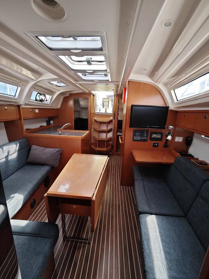 Segelyachten Bavaria Cruiser 37 Almira