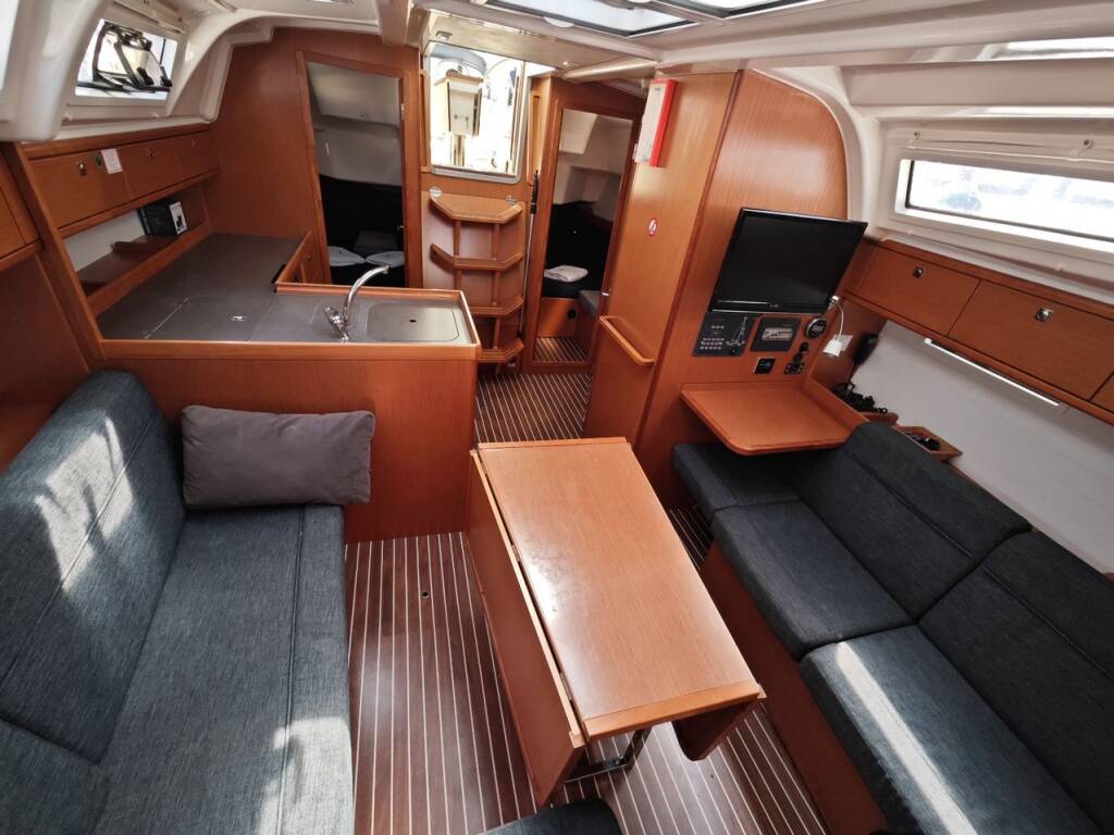 Segelyachten Bavaria Cruiser 37 Almira