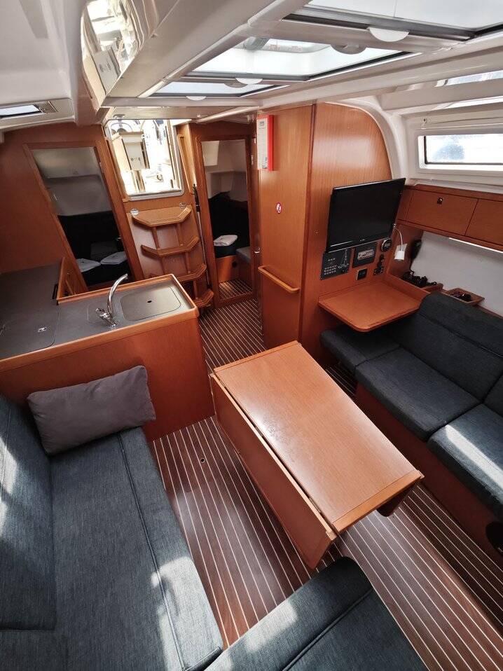 Segelyachten Bavaria Cruiser 37 Almira