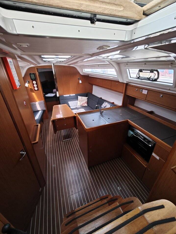 Segelyachten Bavaria Cruiser 37 Almira