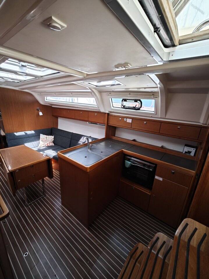 Segelyachten Bavaria Cruiser 37 Almira