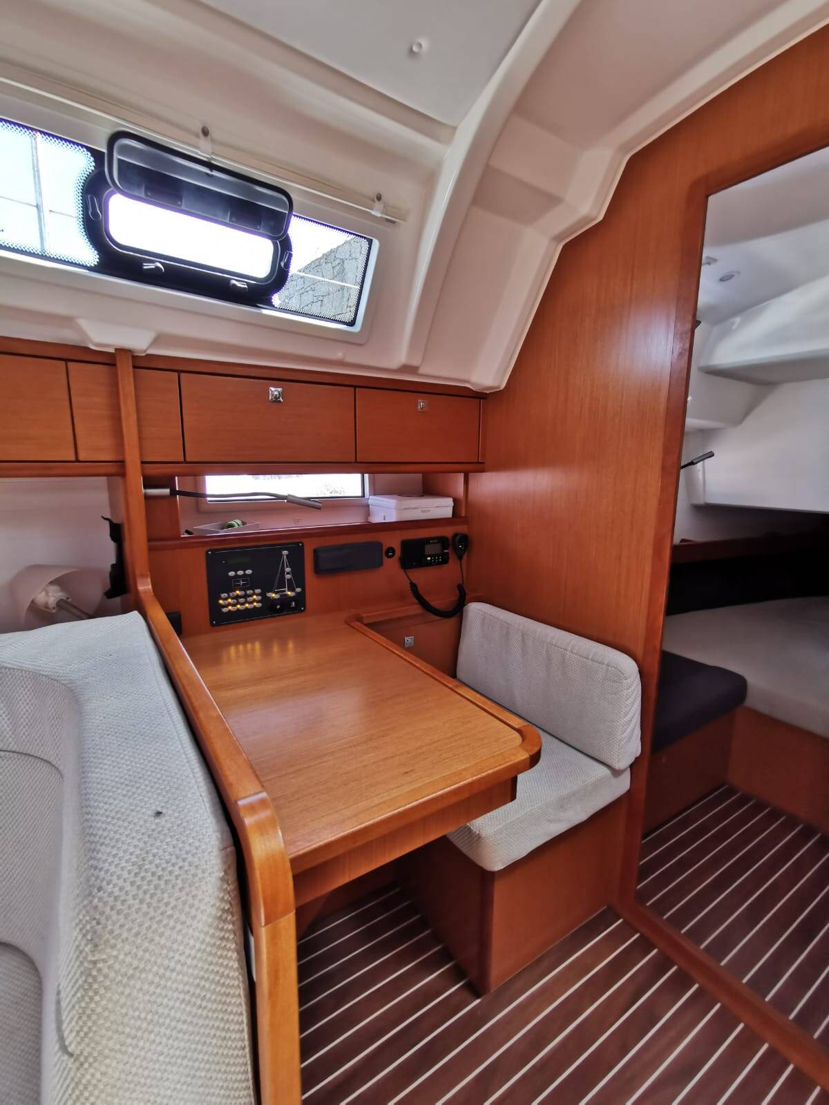 Segelyachten Bavaria Cruiser 37 ECONOMY