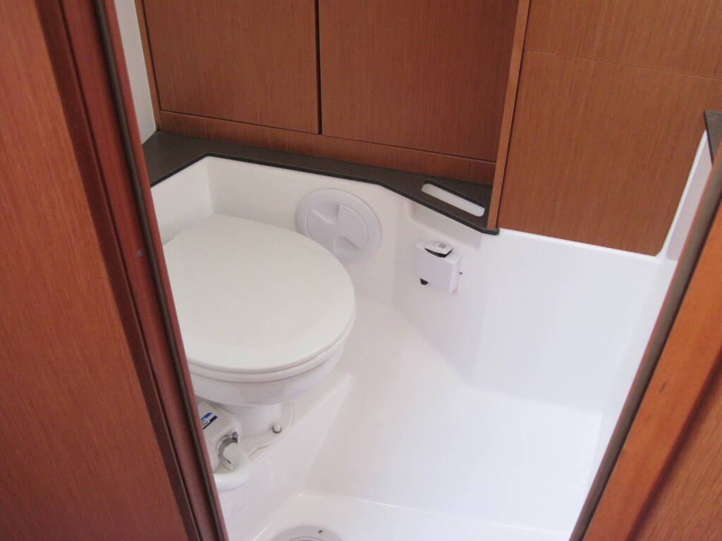 Sailing yacht Bavaria Cruiser 37 ECONOMY