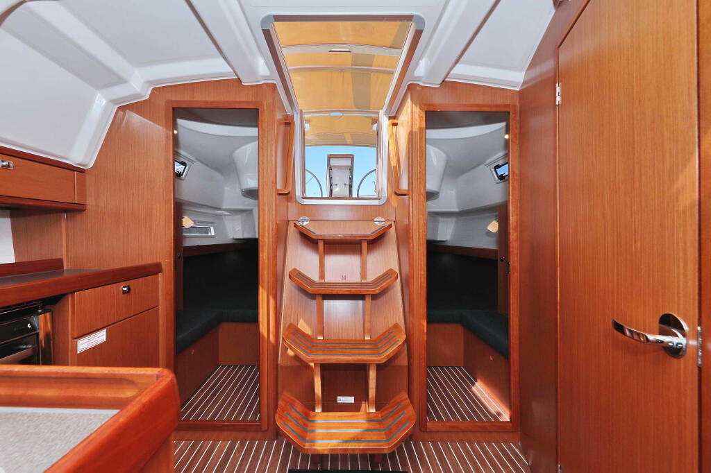 Segelyachten Bavaria Cruiser 37 ECONOMY