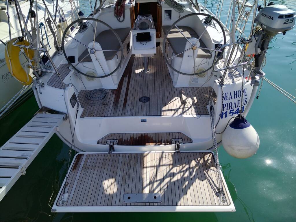 Sailing yacht Bavaria Cruiser 37 Sea Hope
