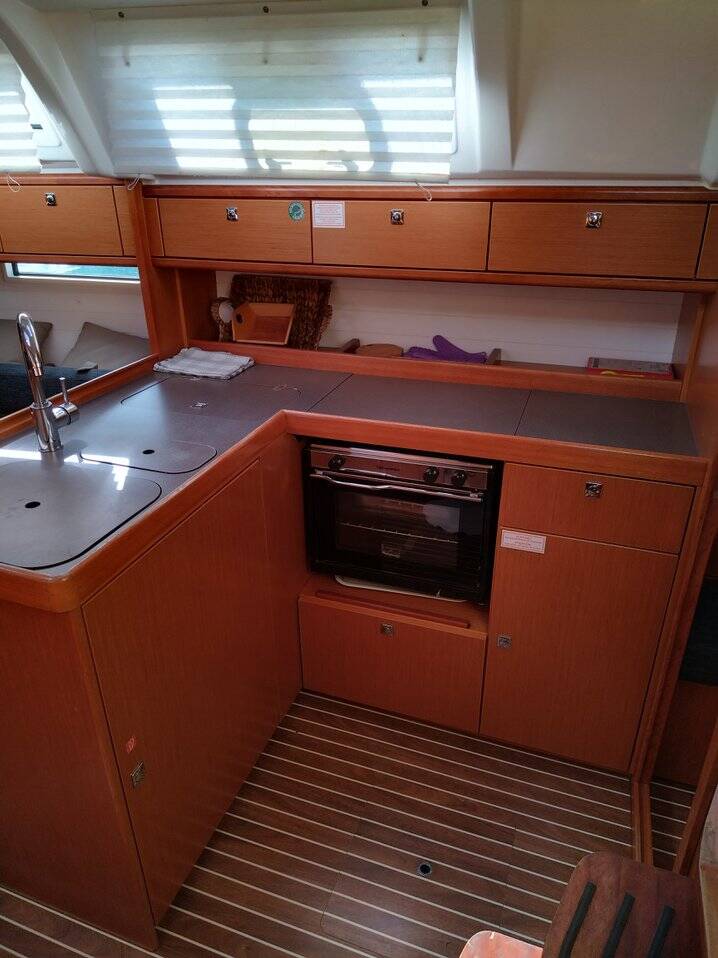 Sailing yacht Bavaria Cruiser 37 Sea Hope