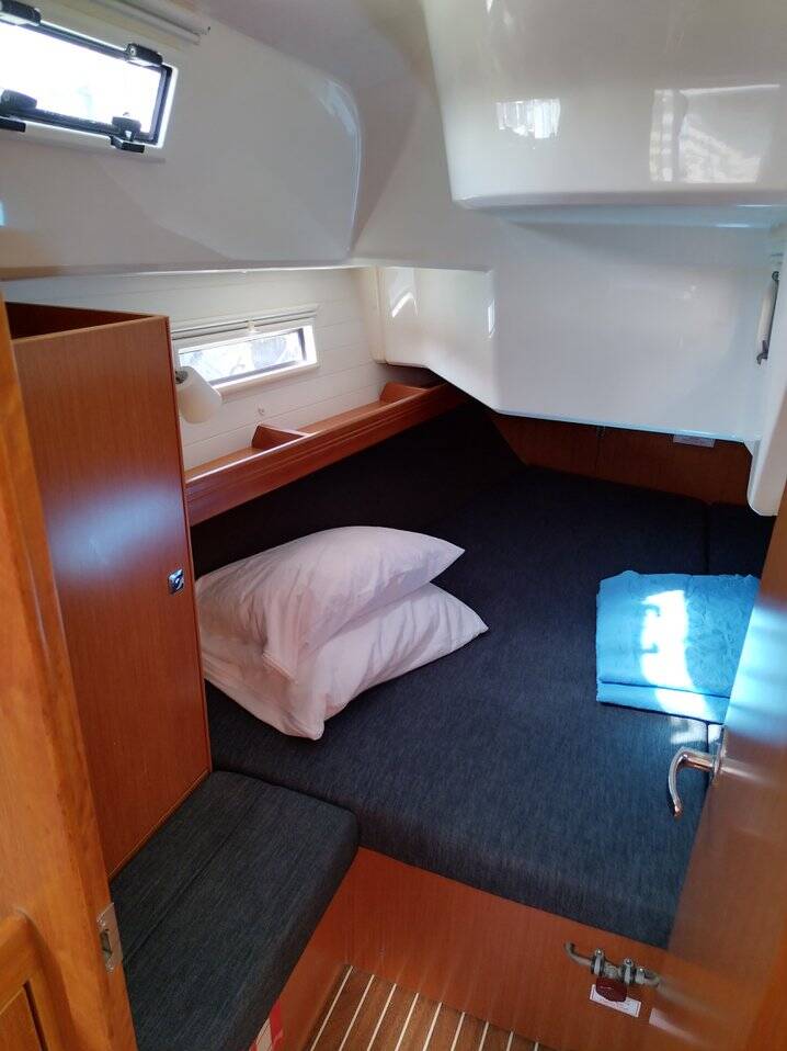 Sailing yacht Bavaria Cruiser 37 Sea Hope