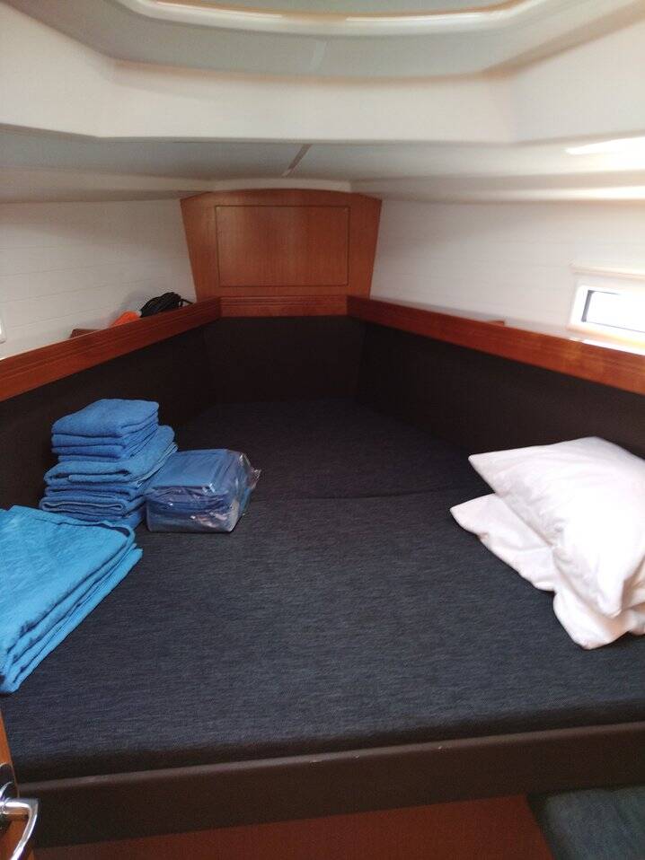 Sailing yacht Bavaria Cruiser 37 Sea Hope