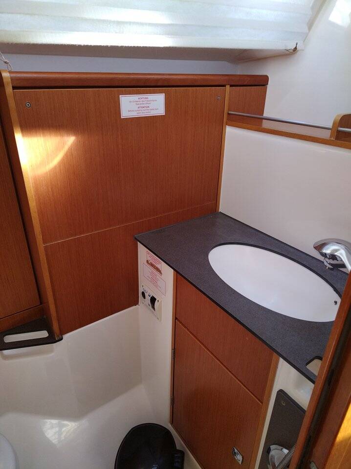 Sailing yacht Bavaria Cruiser 37 Sea Hope