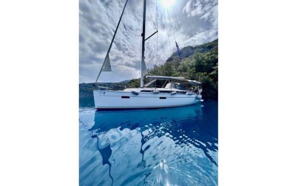 Bavaria Cruiser 37 Enjoy the Silence Fethiye, Ece Saray Marina Resort