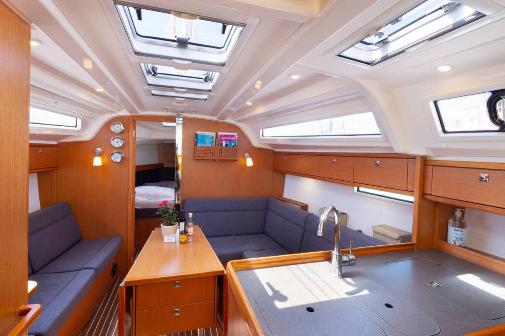 Segelyachten Bavaria Cruiser 37 Athene