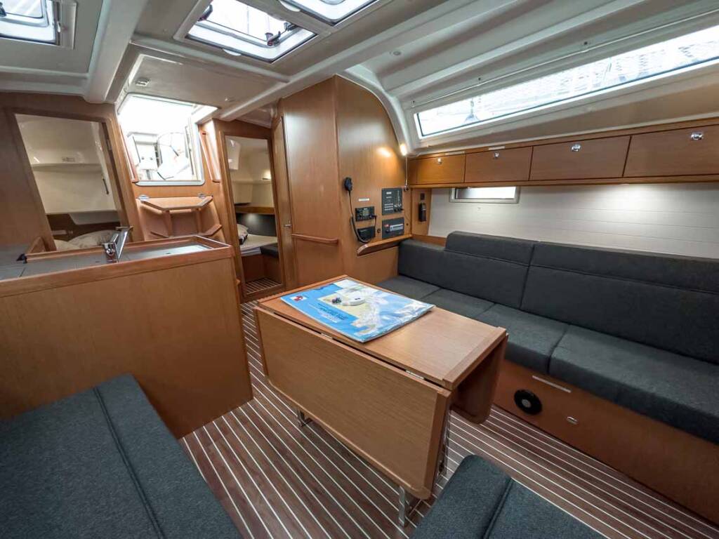 Segelyachten Bavaria Cruiser 37 Caipirinha