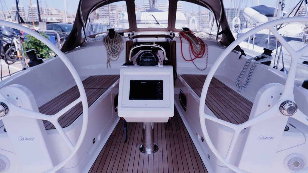 Sailing yacht Bavaria Cruiser 37 Paloma
