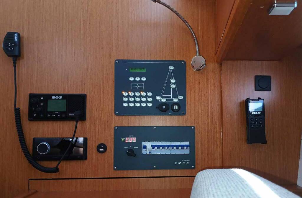 Sailing yacht Bavaria Cruiser 37 Xenia