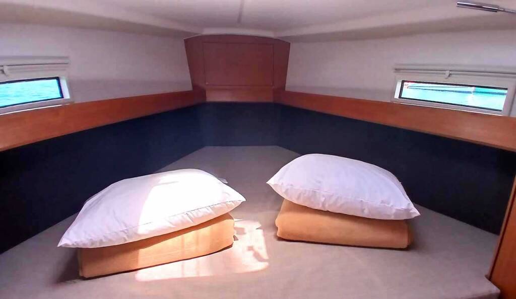 Sailing yacht Bavaria Cruiser 37 Xenia