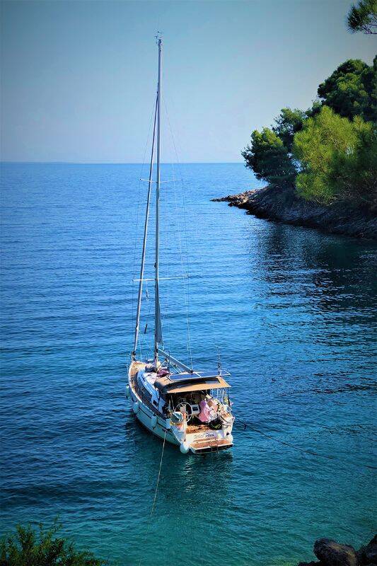 Sailing yacht Bavaria Cruiser 37 White Pearl 