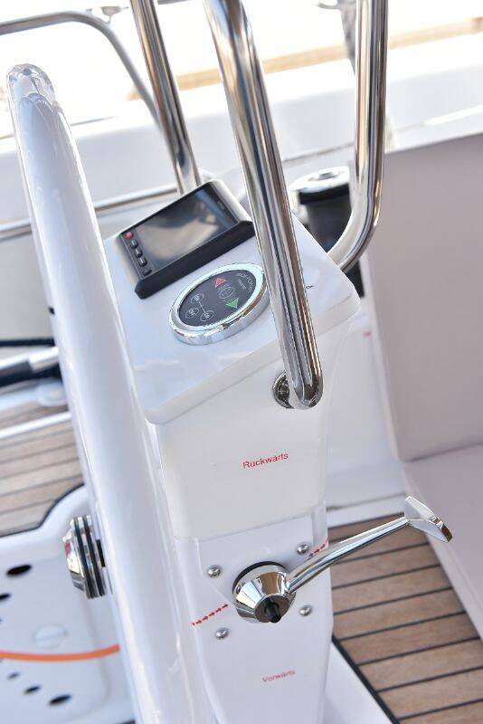 Sailing yacht Bavaria Cruiser 37 White Pearl 