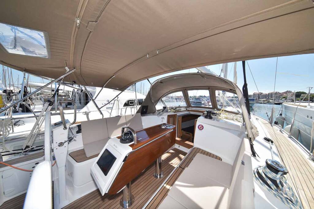 Segelyachten Bavaria Cruiser 37 White Pearl 