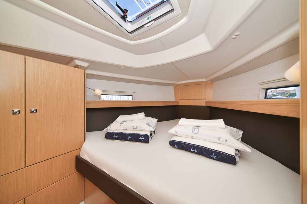 Segelyachten Bavaria Cruiser 37 White Pearl 