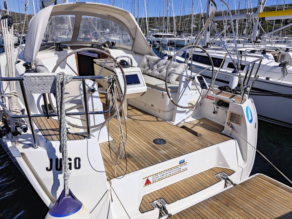 Segelyachten Bavaria Cruiser 37 Jugo