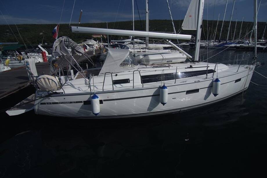 Segelyachten Bavaria Cruiser 37 Jugo