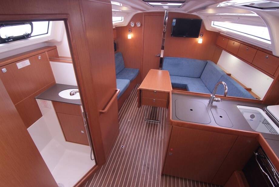 Segelyachten Bavaria Cruiser 37 Jugo