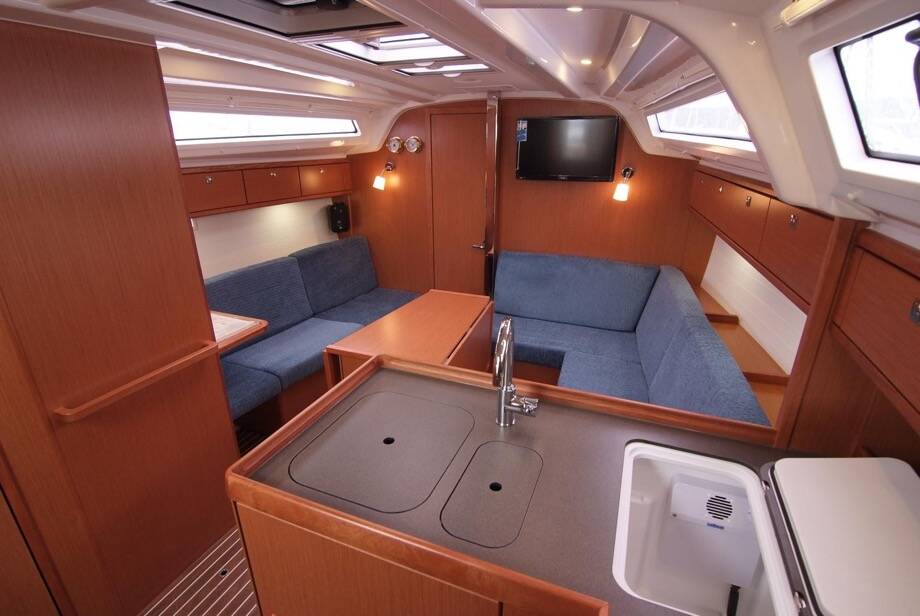 Segelyachten Bavaria Cruiser 37 Jugo