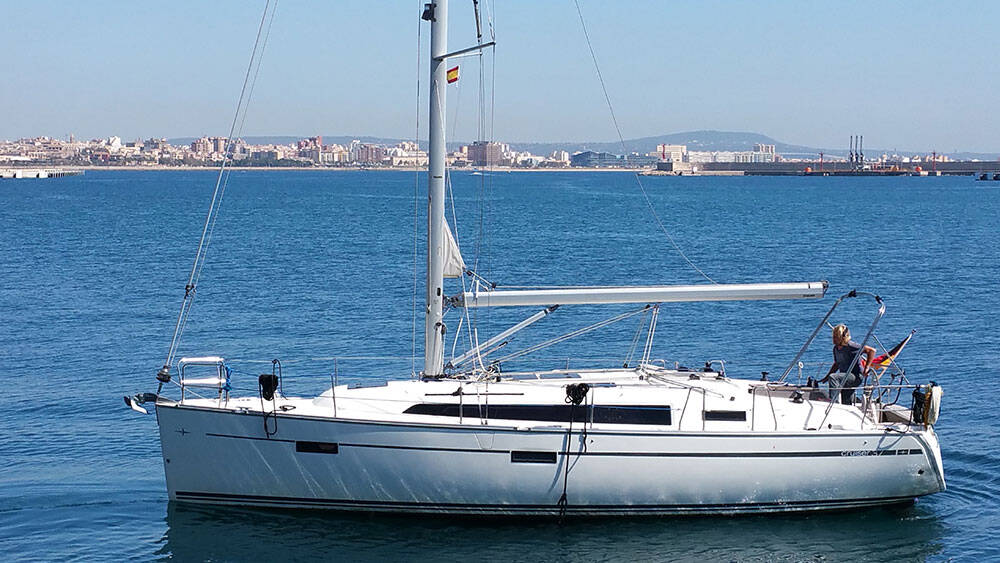 Sailing yacht Bavaria Cruiser 37 Black Pearl