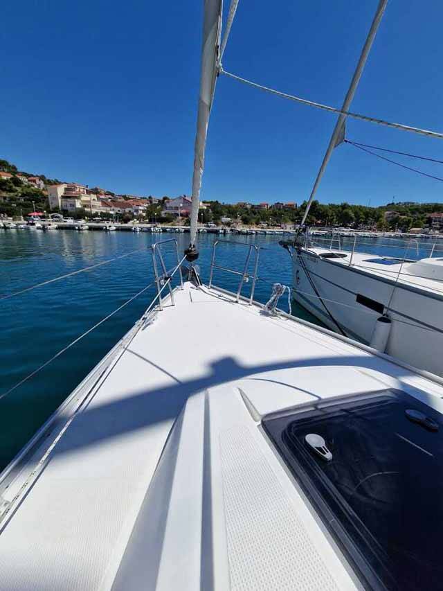 Sailing yacht Bavaria Cruiser 37 Polo