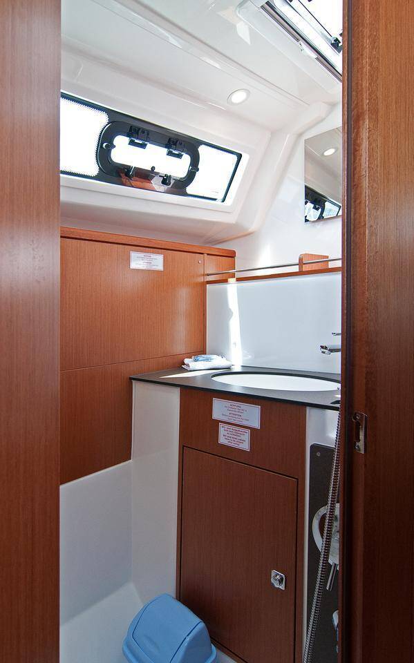 Segelyachten Bavaria Cruiser 37 Adria Nina