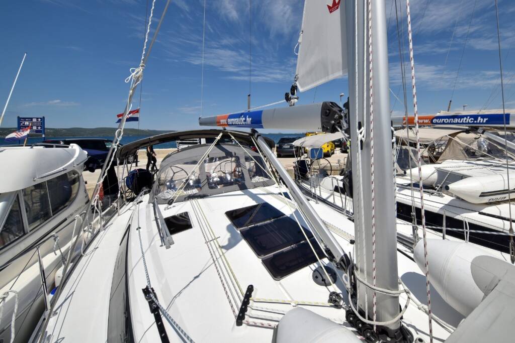 Sailing yacht Bavaria Cruiser 37 Jazz Band