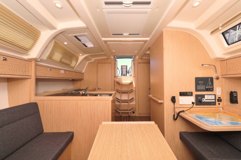 Sailing yacht Bavaria Cruiser 37 Jazz Band