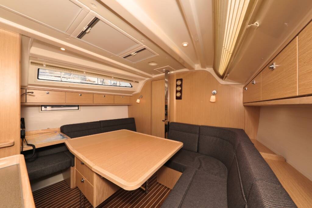 Sailing yacht Bavaria Cruiser 37 Jazz Band