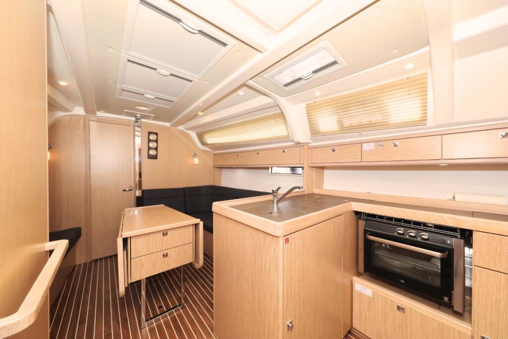 Sailing yacht Bavaria Cruiser 37 Jazz Band