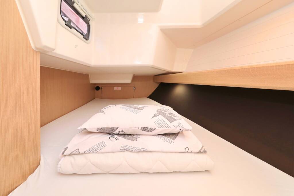 Sailing yacht Bavaria Cruiser 37 Jazz Band