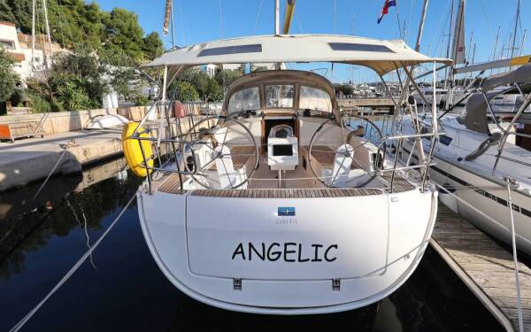 Bavaria Cruiser 37 Angelic Marina Mandalina, Sibenik