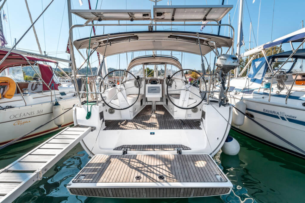 Sailing yacht Bavaria Cruiser 37 Poseidon