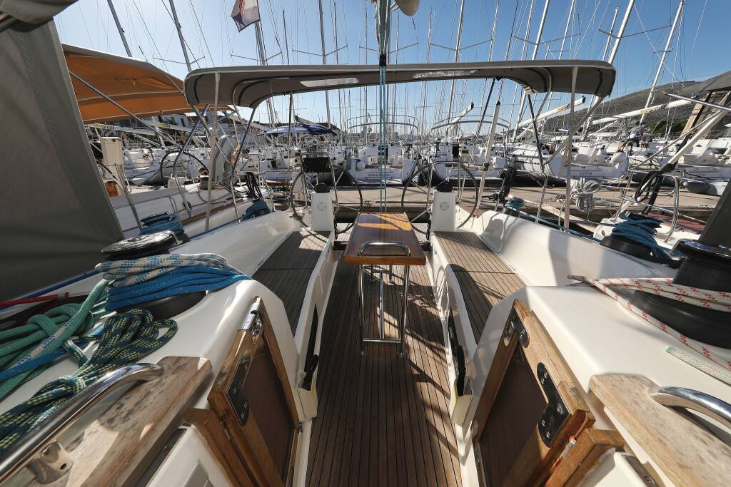 Sailing yacht Bavaria Cruiser 40 S Silver Arrow