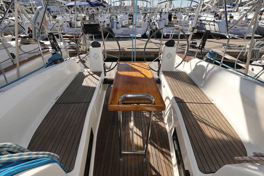 Sailing yacht Bavaria Cruiser 40 S Silver Arrow