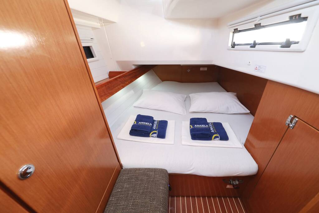 Sailing yacht Bavaria Cruiser 40 S Silver Arrow