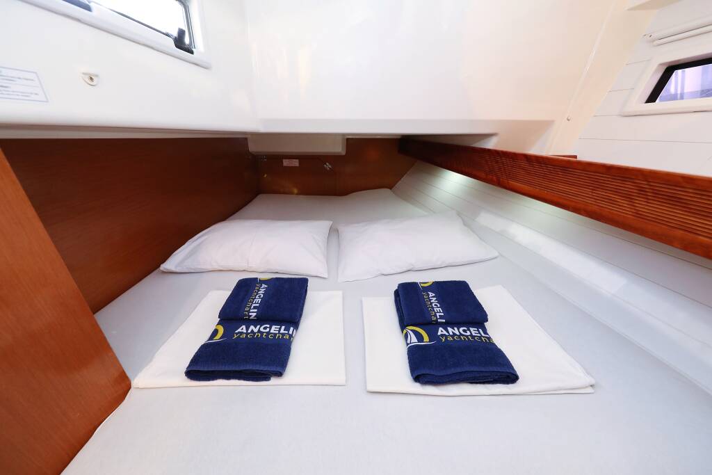Sailing yacht Bavaria Cruiser 40 S Silver Arrow