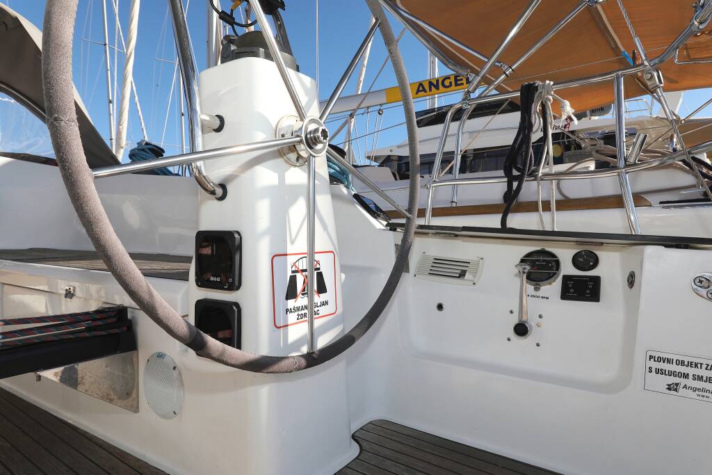 Sailing yacht Bavaria Cruiser 40 S Silver Arrow