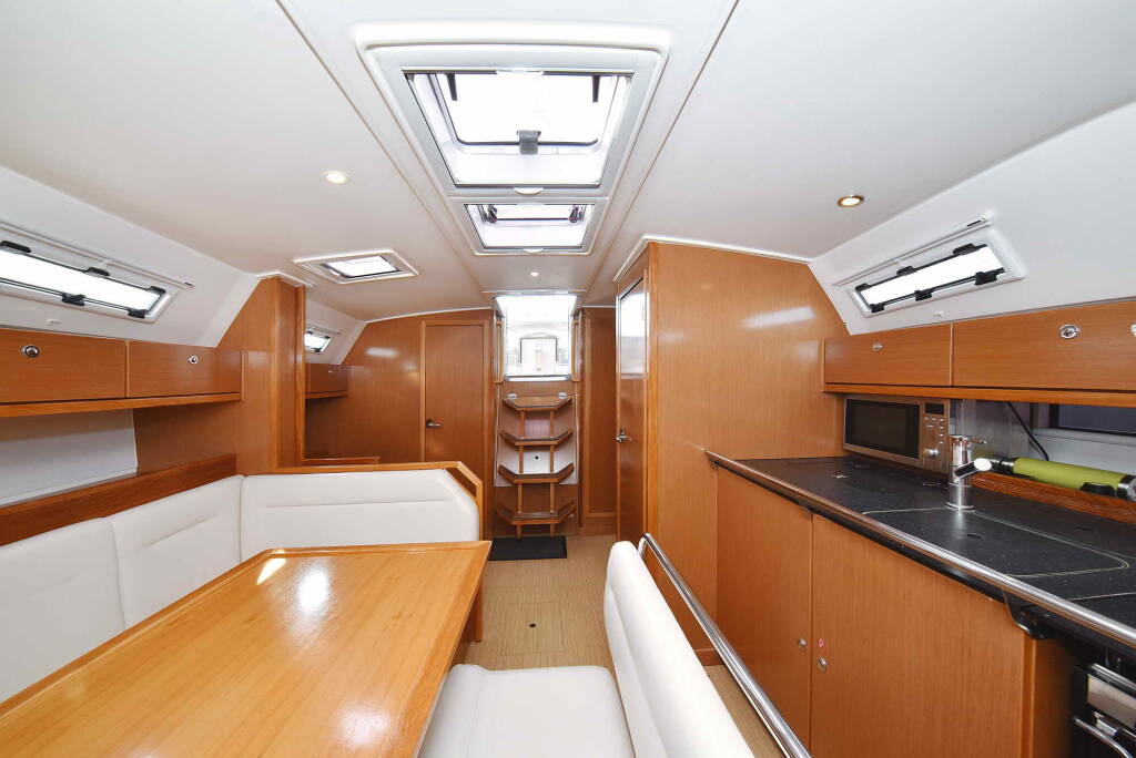 Segelyachten Bavaria Cruiser 40 ECONOMY
