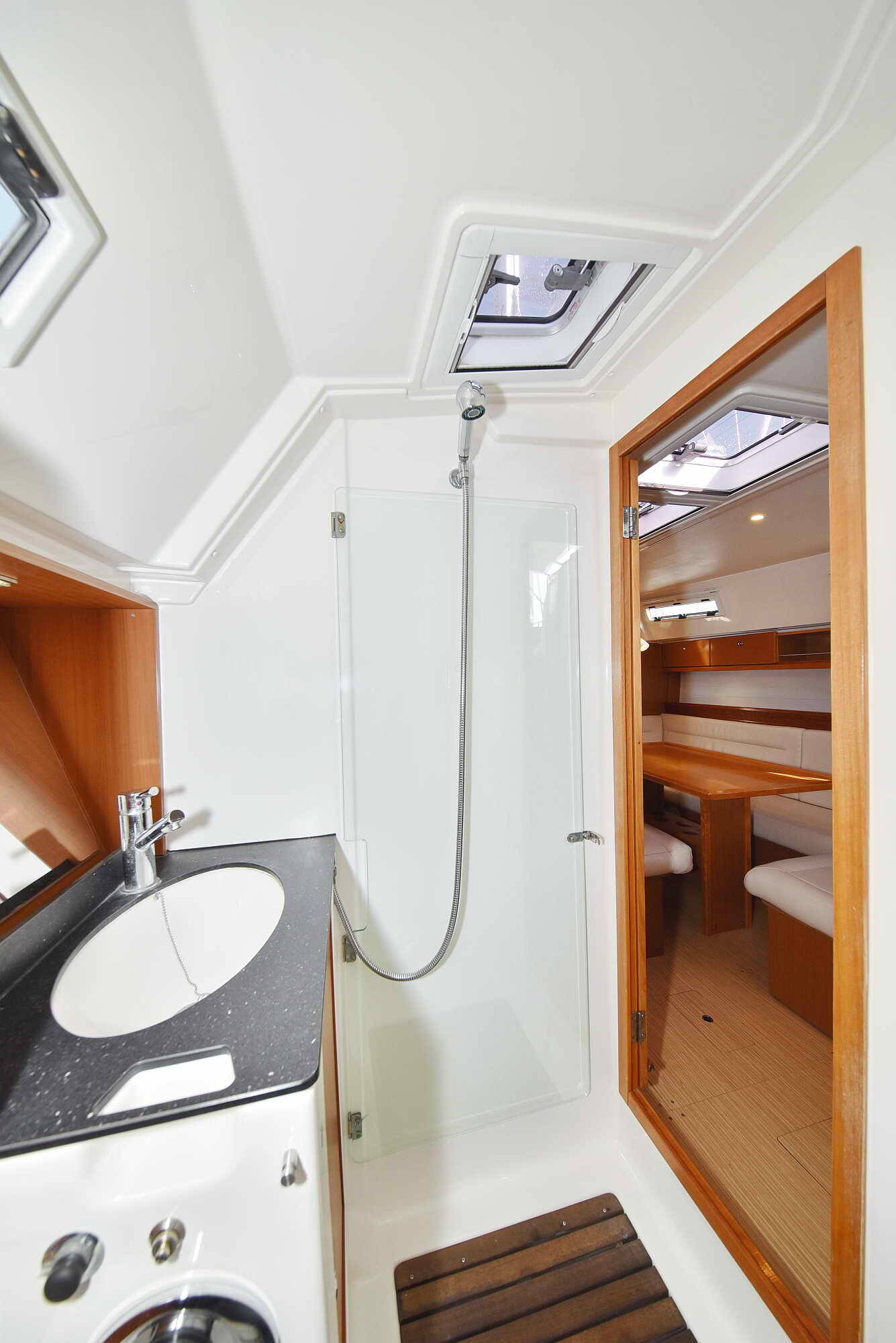 Segelyachten Bavaria Cruiser 40 ECONOMY
