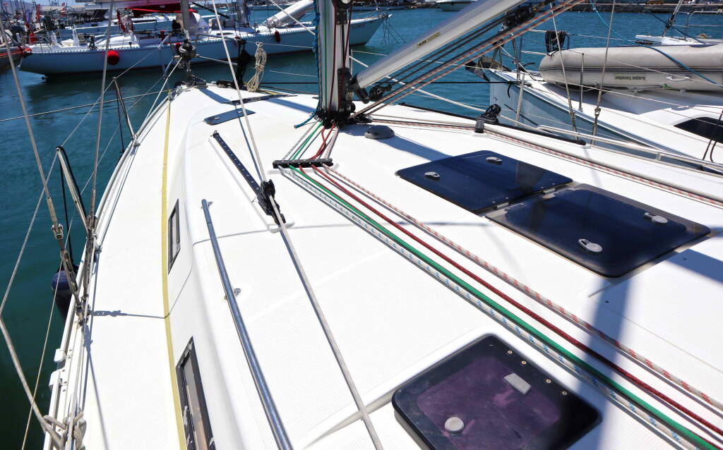 Sailing yacht Bavaria Cruiser 40 ECONOMY