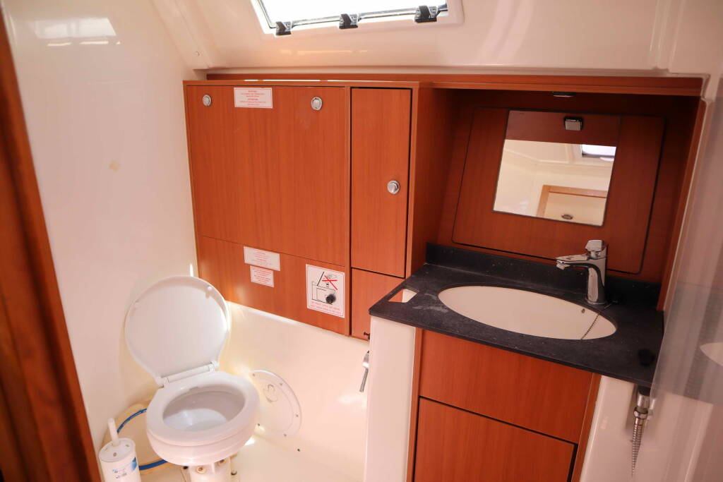 Sailing yacht Bavaria Cruiser 40 Fortuna Redux