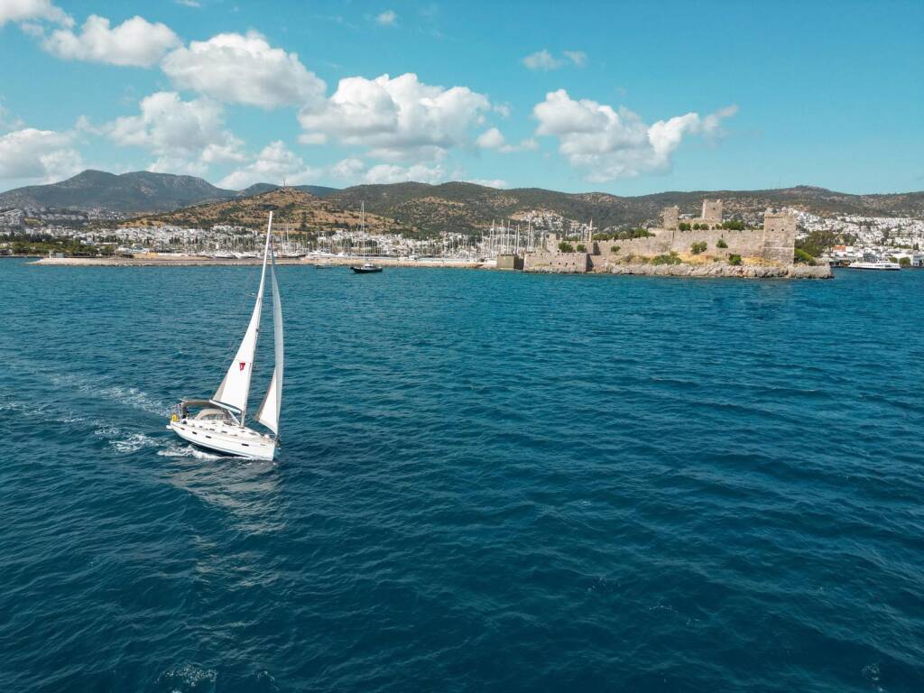 Sailing yacht Bavaria Cruiser 40 Spark 1
