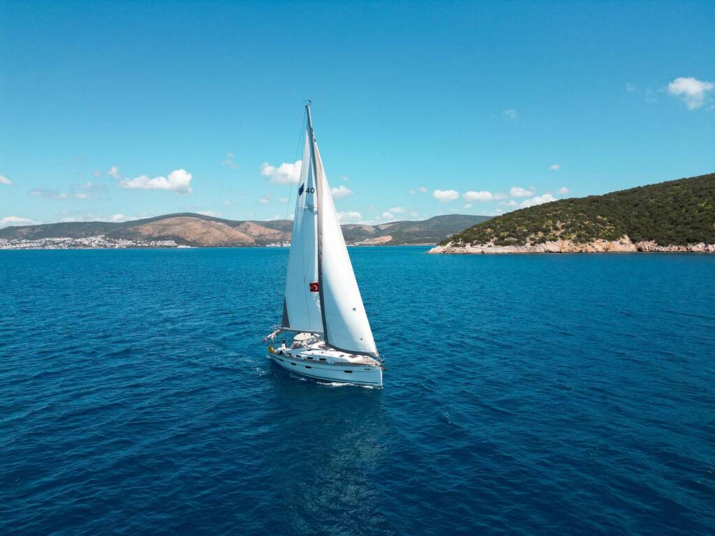 Sailing yacht Bavaria Cruiser 40 Spark 1
