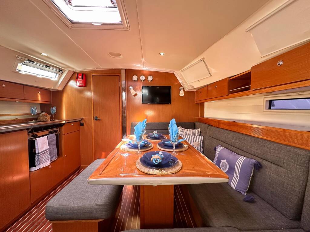 Sailing yacht Bavaria Cruiser 40 Spark 1